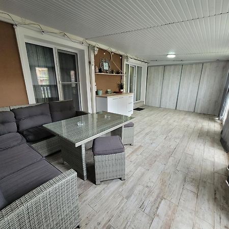La Dolce Vita Apartment Stefanestii de Jos Εξωτερικό φωτογραφία